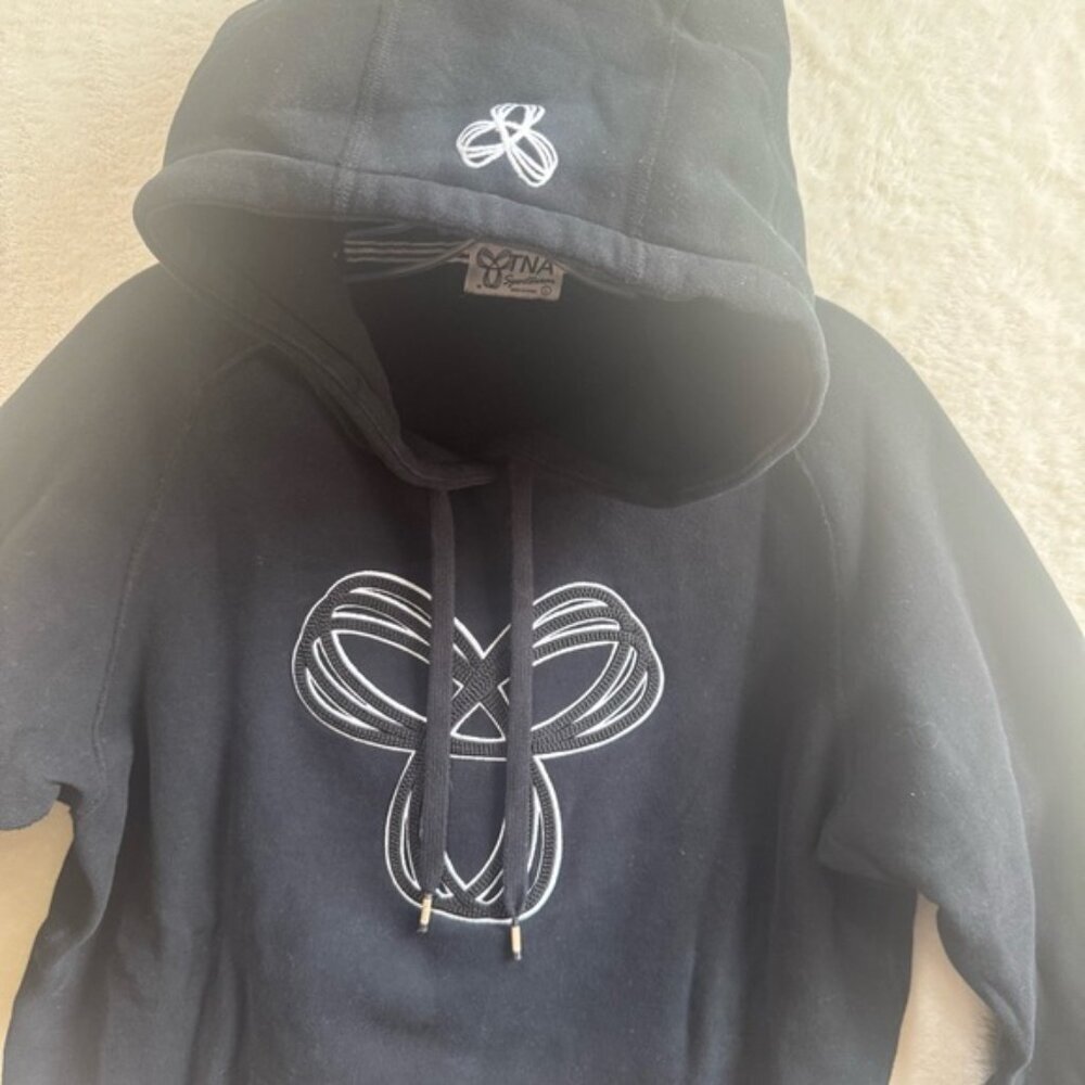 Aritzia TNA Baltic Cotton Hoodie Logo Pocket Sweatshirt Cozy Soft Top Sweater L - Picture 9 of 16